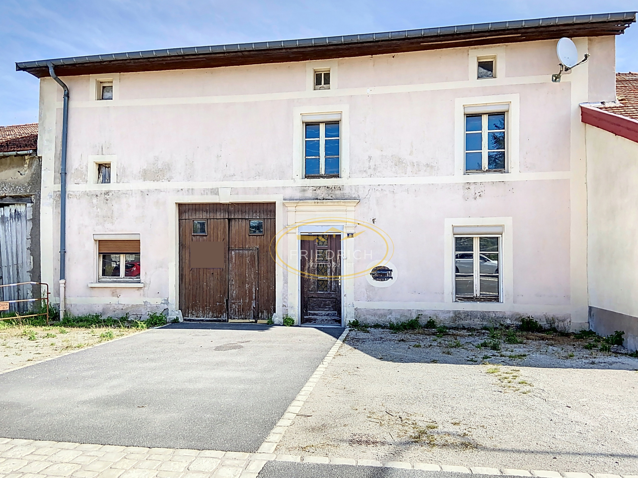 MAISON DE VILLAGE A RÉNOVER