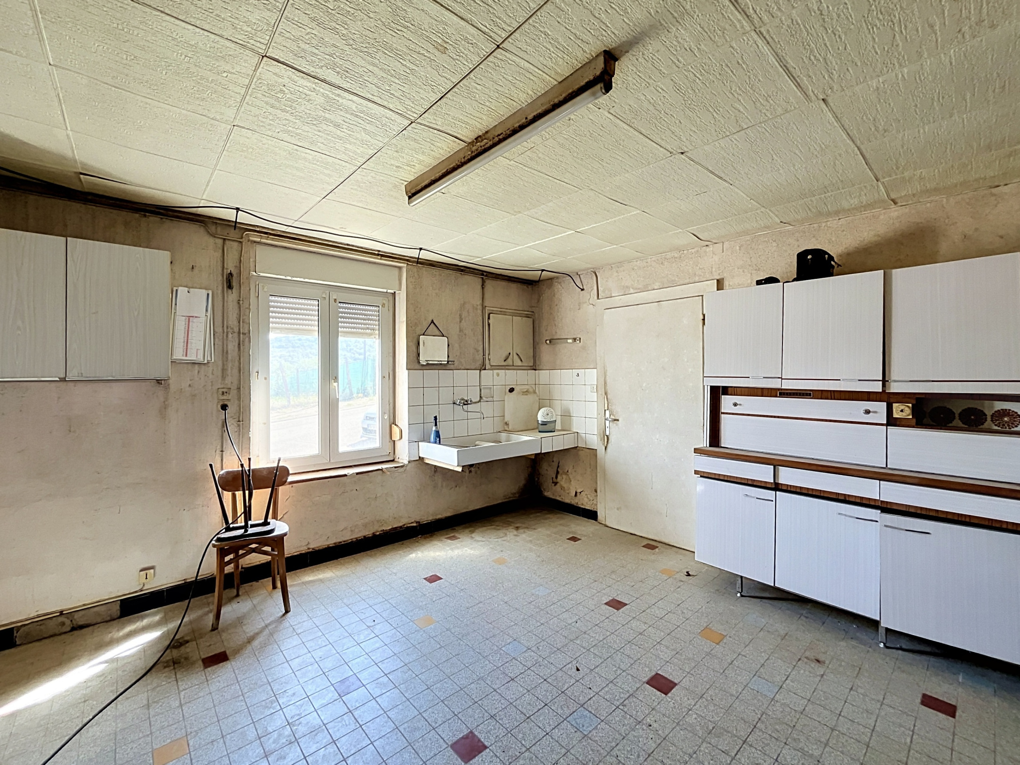 MAISON À RÉNOVER