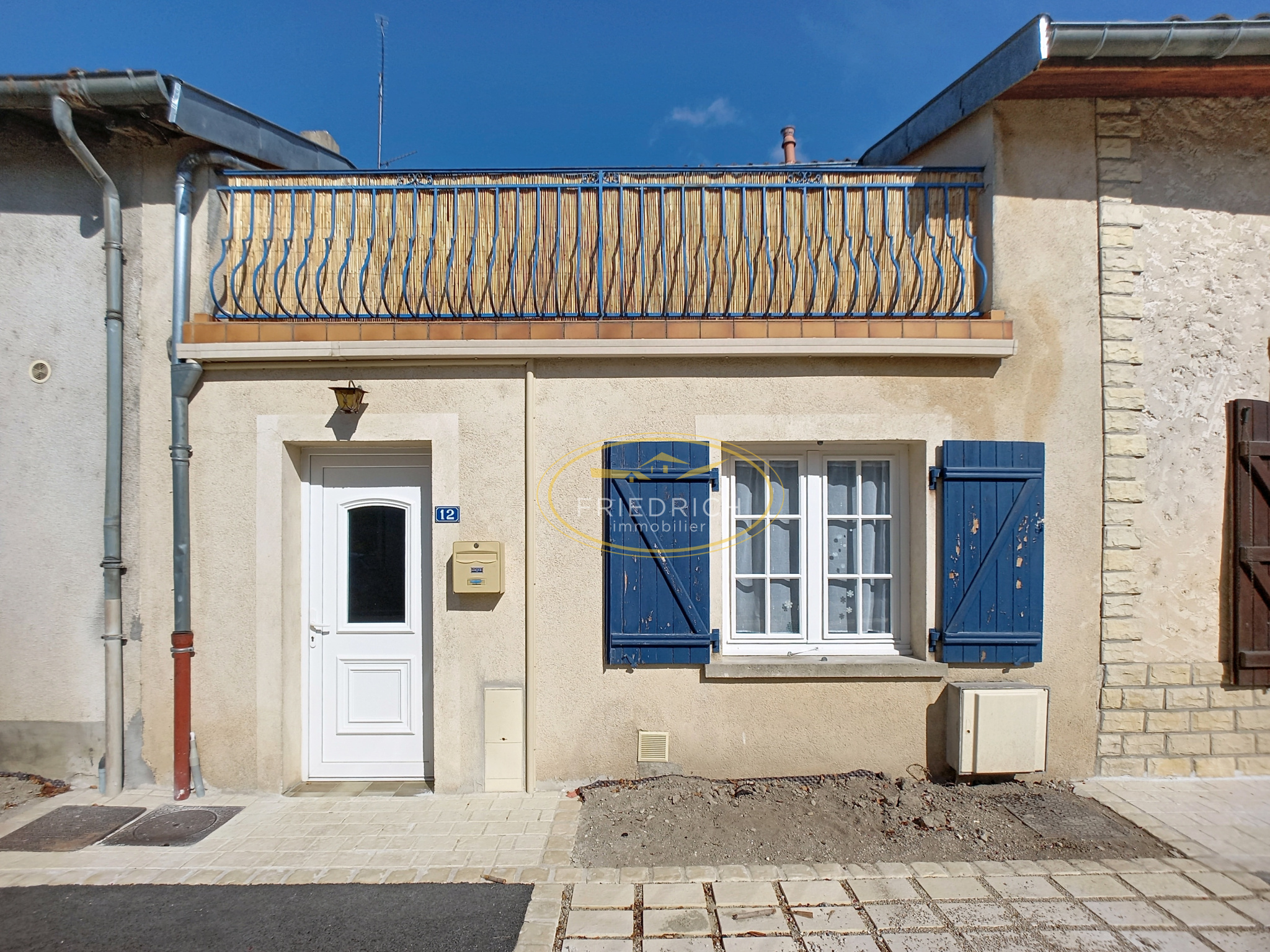 JOLIE MAISON DE VILLAGE